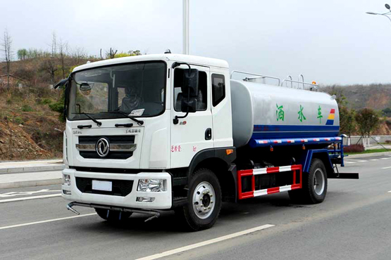 怎樣排除灑水車柴油機(jī)過(guò)早、過(guò)遲的噴油現(xiàn)象？